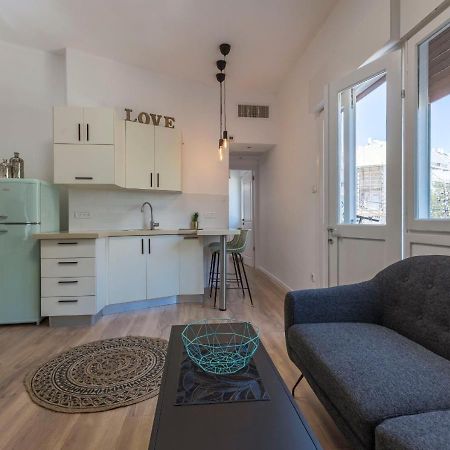 1B Patio Beach House Premium Location W/2 Balcony Тел Авив Екстериор снимка