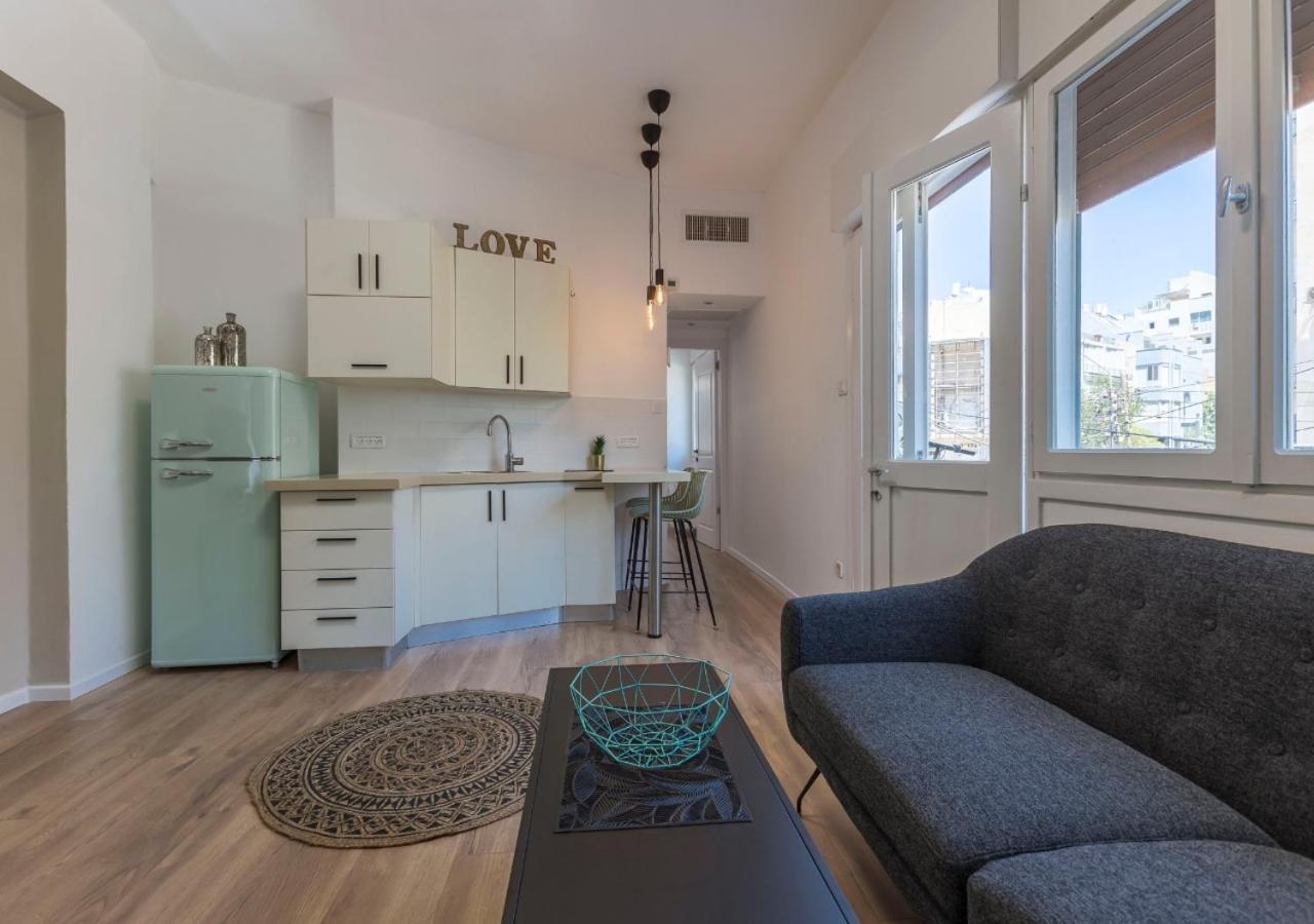 1B Patio Beach House Premium Location W/2 Balcony Тел Авив Екстериор снимка
