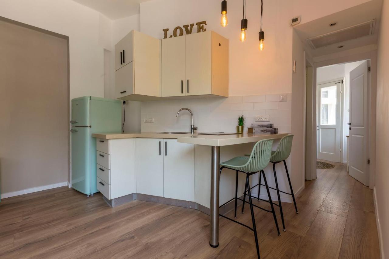 1B Patio Beach House Premium Location W/2 Balcony Тел Авив Екстериор снимка